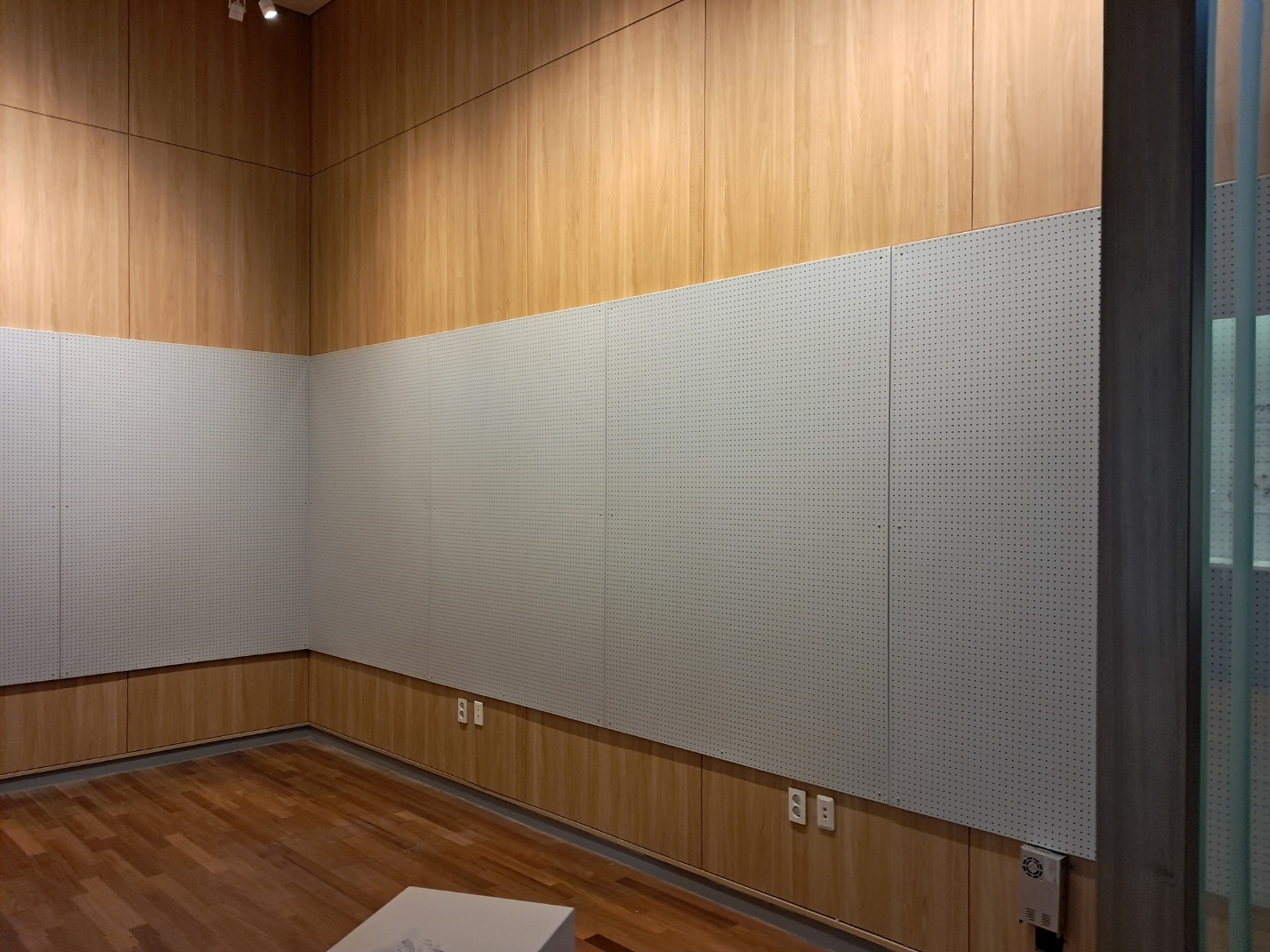 GB-200 타공게시판 색상:백색